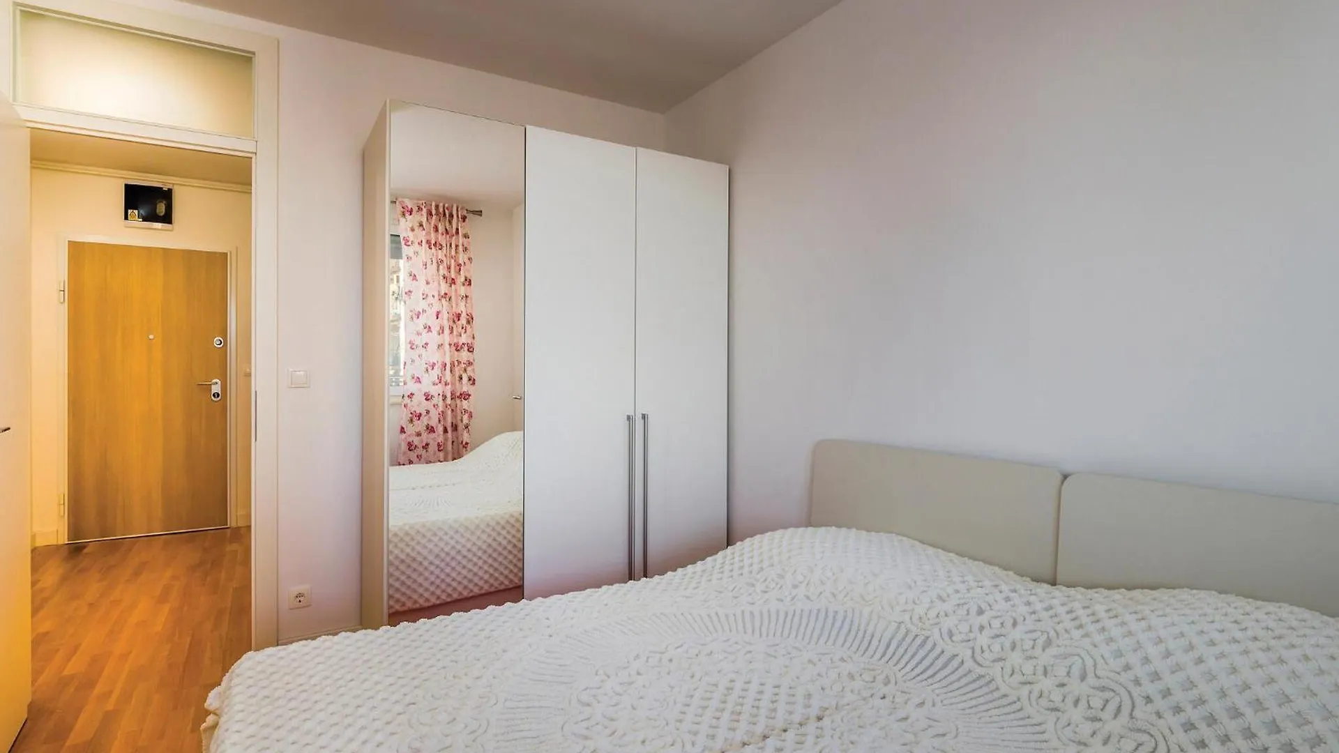 Awesome Apartment In Rijeka With Kitchen 0*,